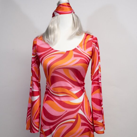 60s Go Go Girl Dancer Hippie Retro Womens Costume with Platinum Blond Wig - Picture 1 of 5